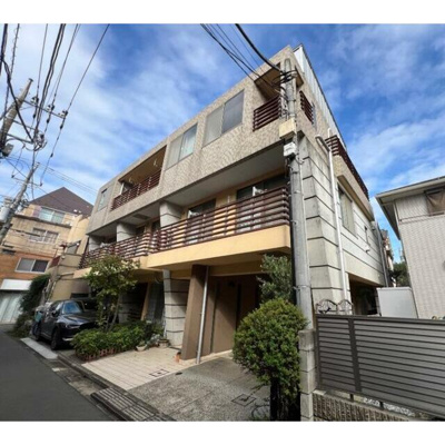 【外観】 | ミレニアム02 | 鉄筋コンクリート造のがっちりとした建物。