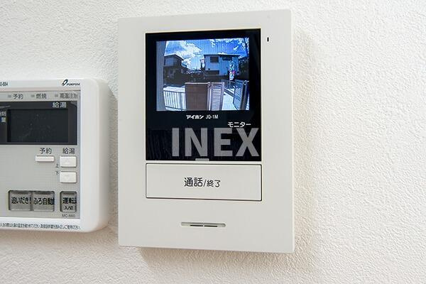横浜市磯子区岡村１丁目の一戸建てのセキュリティ|TVインターフォン