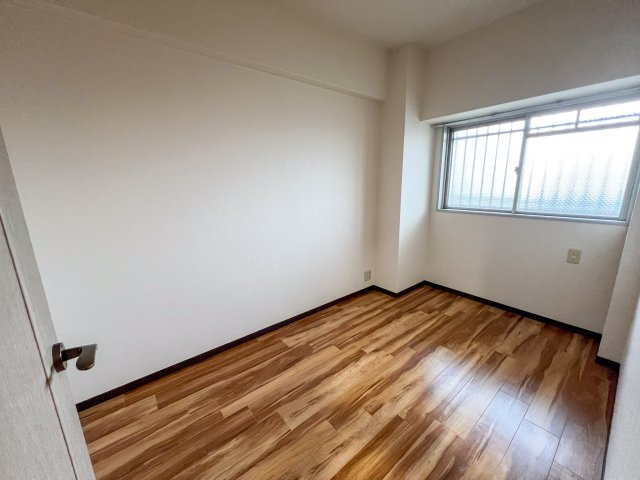 レジェロ住之江の洋室