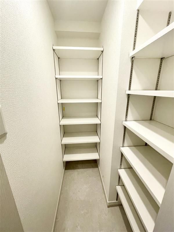 Sクラージュ西新の収納