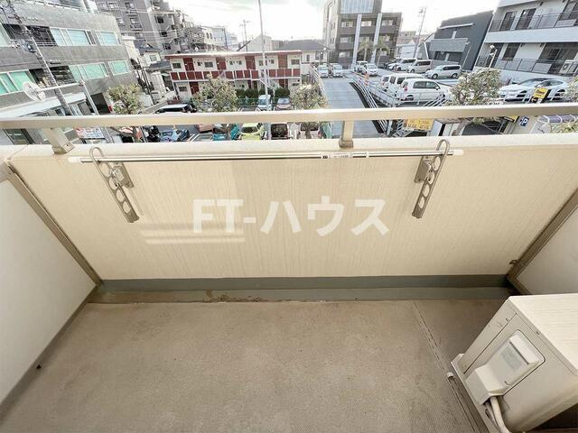 マイナビＳＴＡＹ幕張本郷駅前（Ｖｉｌｌａｇｅ　Ｈｏｕｓｅ幕張本郷）のバルコニー