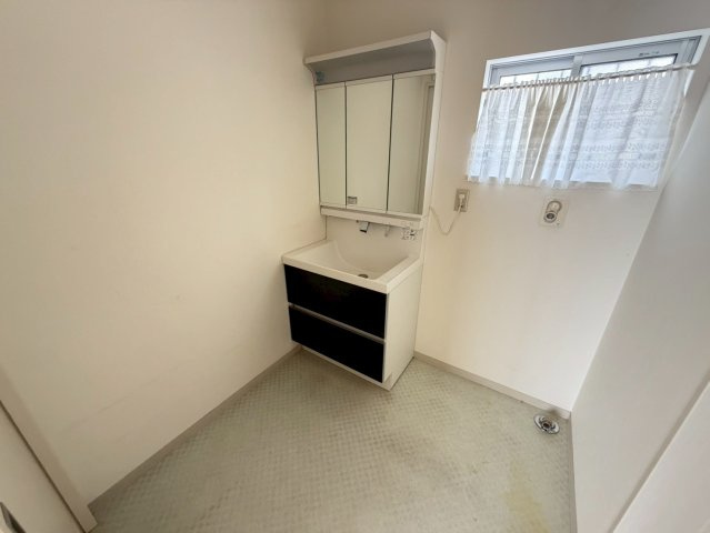 和歌山市梶取・中古戸建・54397の独立洗面台