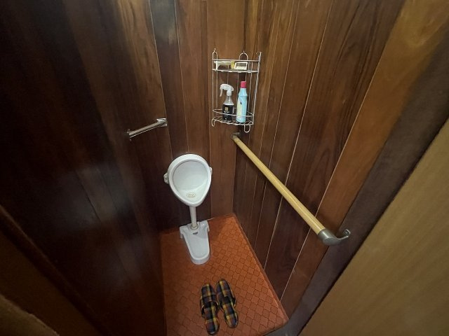 木風町一戸建のトイレ
