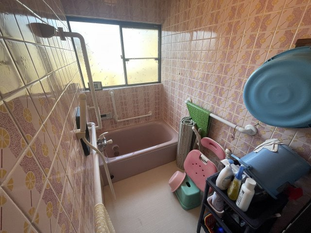 木風町一戸建の浴室