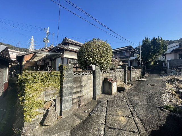 木風町一戸建の前面道路含む現地写真