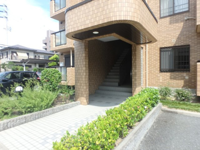 【エントランス】 | コンフォール広田 | 落ち着いたエントランスです