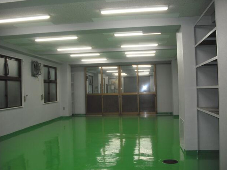川崎市高津区久地３丁目の倉庫の内装