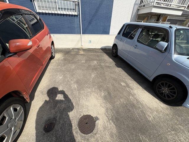 エール8の駐車場