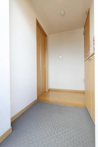 コーデン本宮の玄関