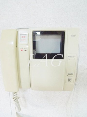 【セキュリティ】 | リンデンハイム赤塚 | モニター付きインターホンです。