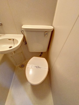 【トイレ】 | ヴィラサンベール | ※ほかのお部屋の写真を使用しております。