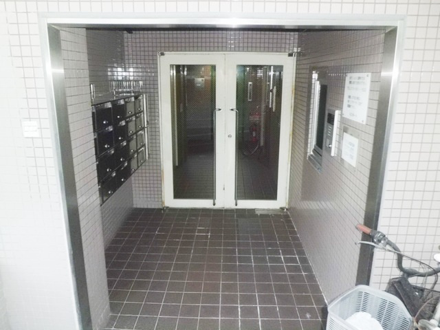 ミストラル摩耶のエントランス