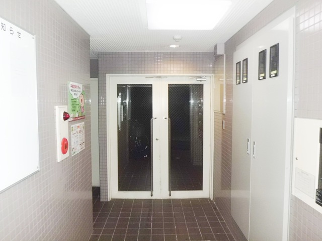 ミストラル摩耶のエントランス