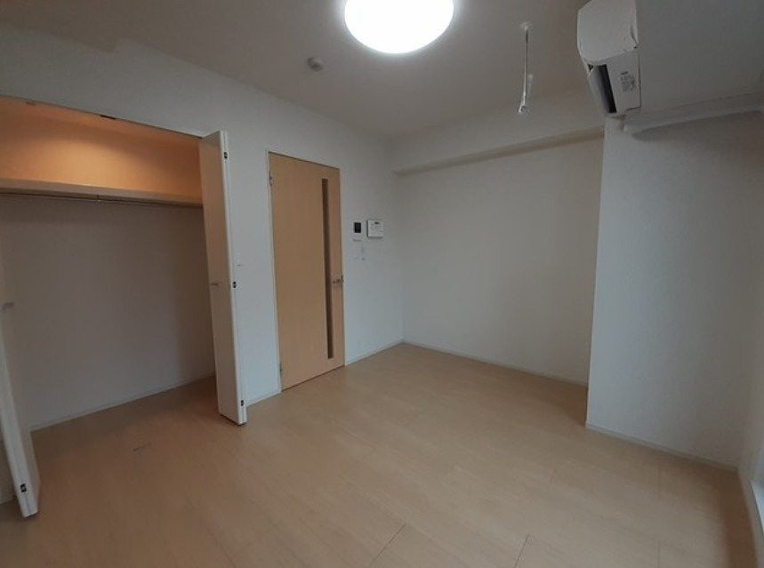 bonheur姫路栗山町の洋室