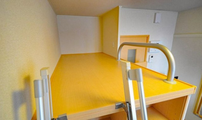 【寝室】 | Ｃｕｒａｔｉｆ | ベット上は寝台としてご利用いただけます