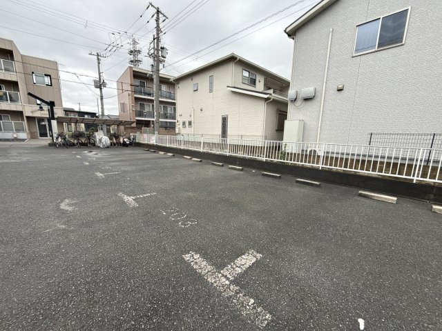 コーポ松下の駐車場