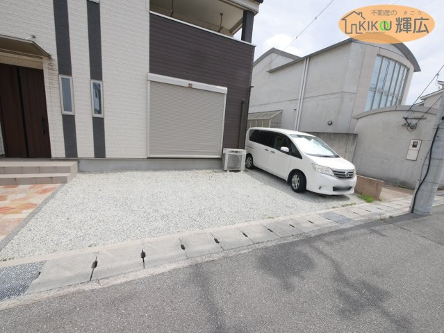 姫路市飾磨区今在家7丁目　中古戸建の駐車場