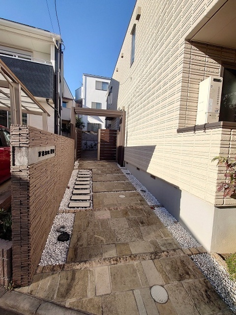 アネシス要町のエントランス|★HEBEL HAUSの賃貸住宅へーベルメゾン★