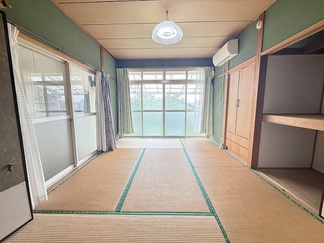 鵜渡越町一戸建【２棟一括】の和室