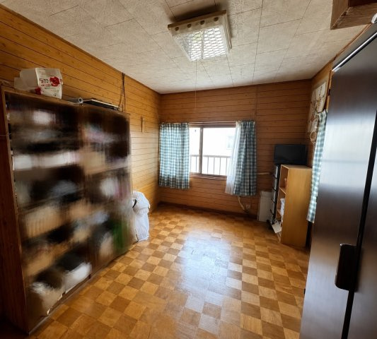 中古戸建　大垣市羽衣町7丁目　昭和55年築の洋室