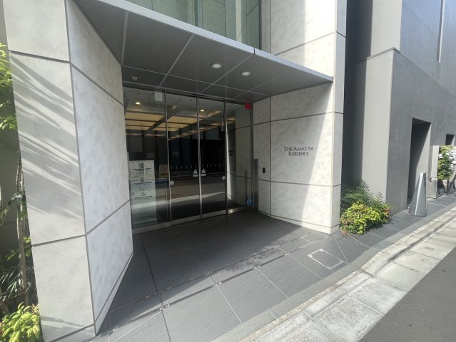 THE ASAKUSA RESIDENCEのエントランス