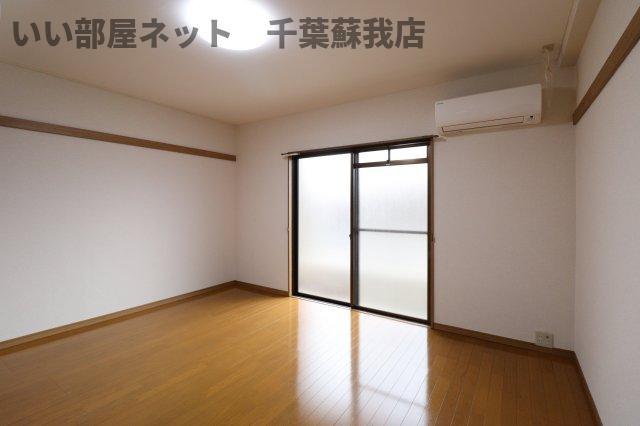 ビラヤワタの洋室|使い勝手のいい洋室です
