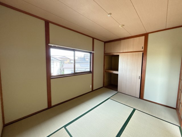 サンライズ寺本の和室