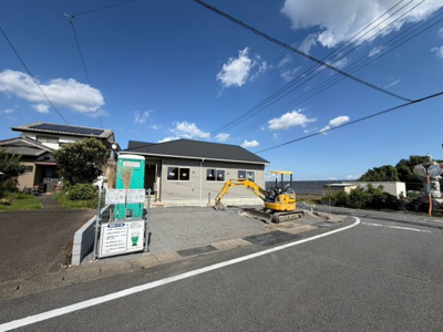 【前面道路含む現地写真】 | 高崎市足門町　平屋　新築住宅