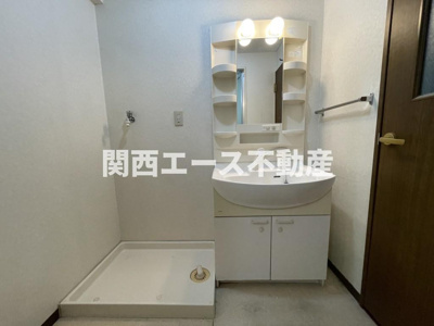 【洗面所】 | シェモワ鶴見緑地