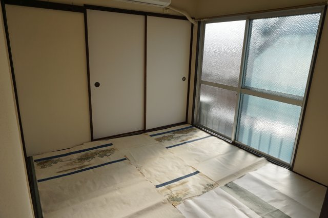 シャトー八戸ノ里の和室