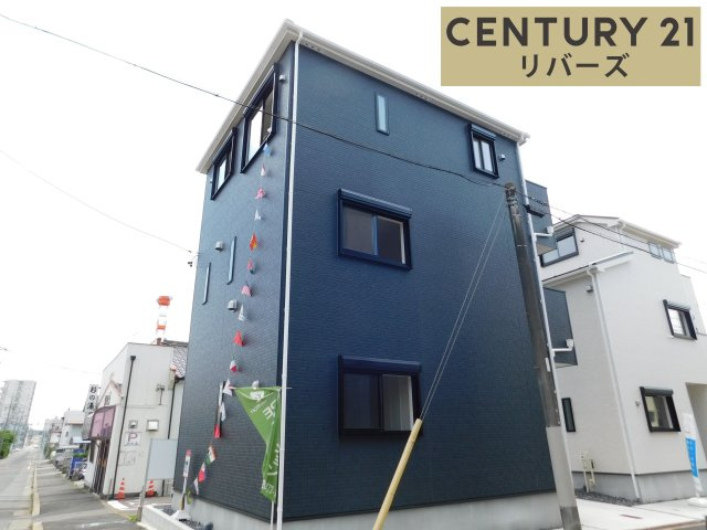 名古屋市瑞穂区鍵田町１丁目の新築一戸建の外観|◇１号棟◇　　いつでも見学出来ます♪（お問合せ当日、平日、水曜、夜間でもＯＫ）　地下鉄桜通線＆名城線「新瑞橋」駅徒歩７分！　小学校２８０ｍ♪　角地！　ＬＤＫ１７．６帖♪　防犯カメラやＥＶ車充電完備！