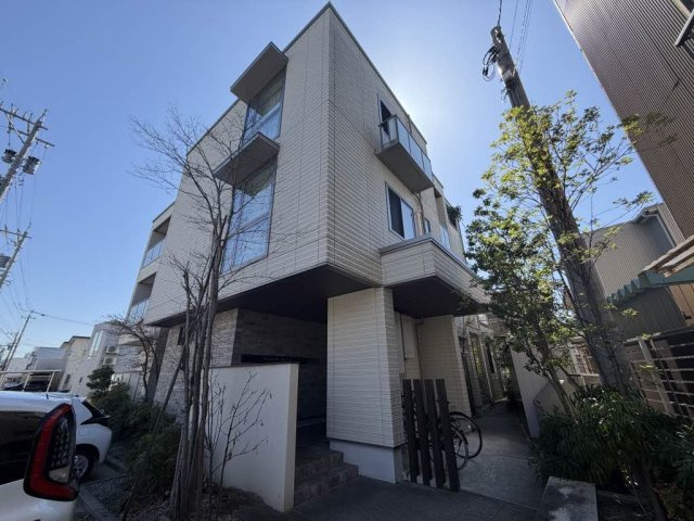 ウィステリア堀川小泉