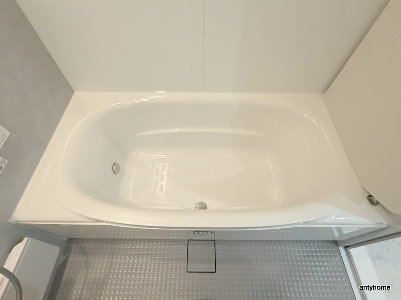 クラシスト三津屋南の浴室
