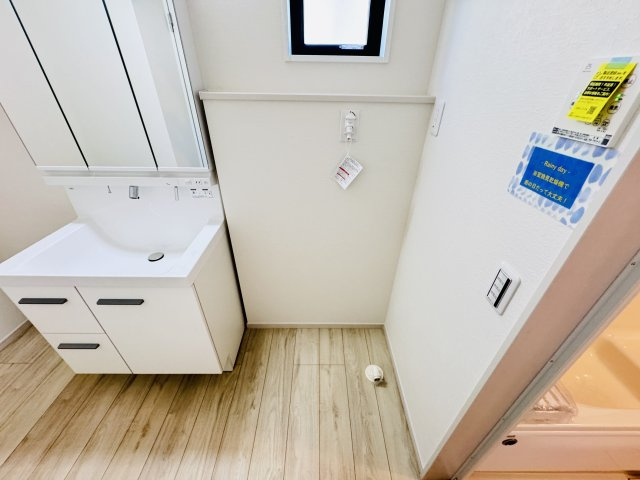 柏市永楽台３丁目新築戸建【柏第八小学校:5分】のランドリースペース|洗濯機置き場