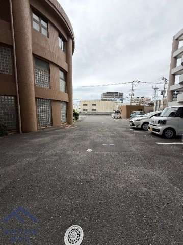 アーバンパレスシエル福間の駐車場