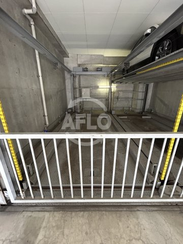 レジネッタ江戸堀（西船場小学校区）の駐車場|レジネッタ江戸堀　駐車場