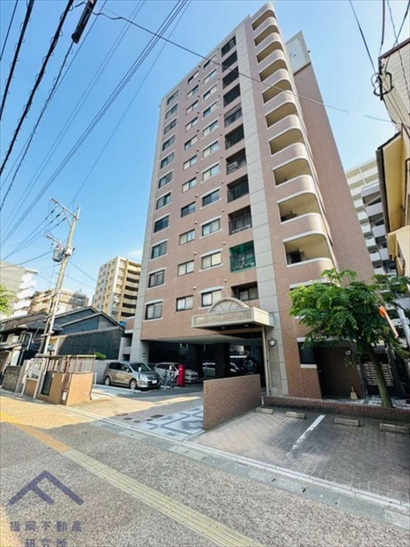 コアマンション箱崎駅前の外観