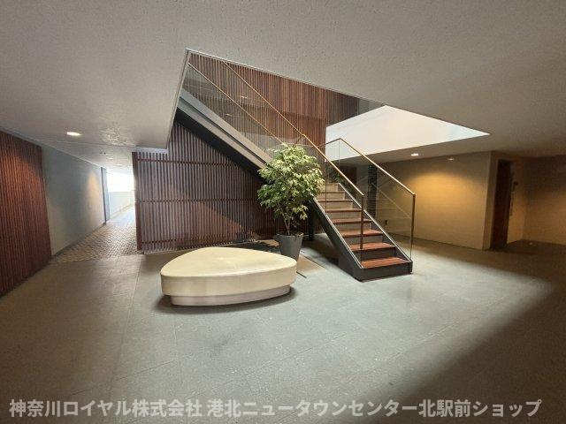 【ロビー】