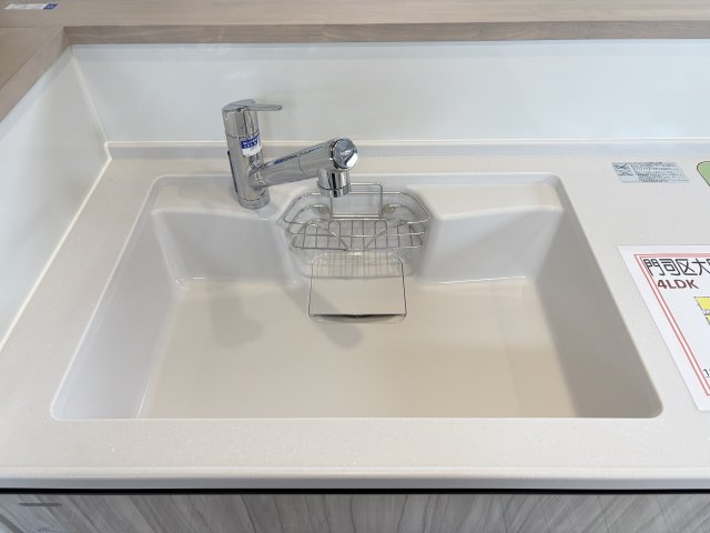 門司区大里戸ノ上2丁目5期のキッチン|浄水器一体型シャワー水栓