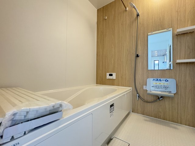 門司区大里戸ノ上2丁目5期の浴室|浴室暖房換気乾燥機・24時間換気機能付き・ベンチ付全身浴・半身浴・家族浴３種の浴槽になります。