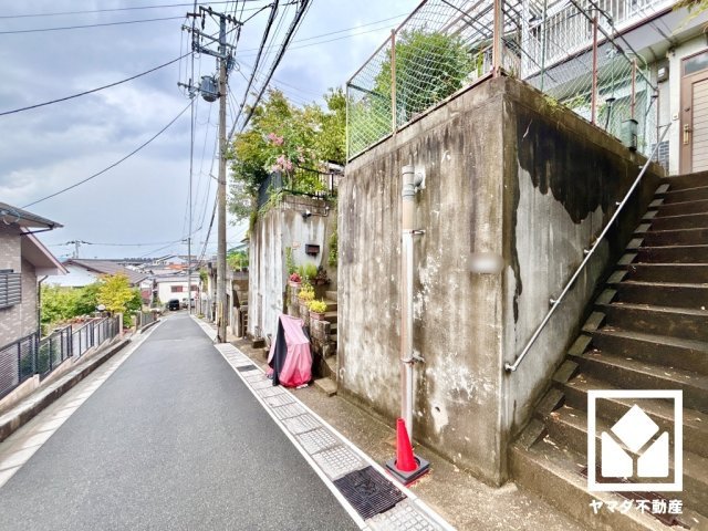 宇治市広野町丸山の前面道路含む現地写真