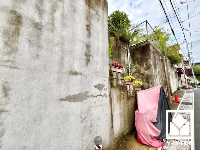 宇治市広野町丸山の外観
