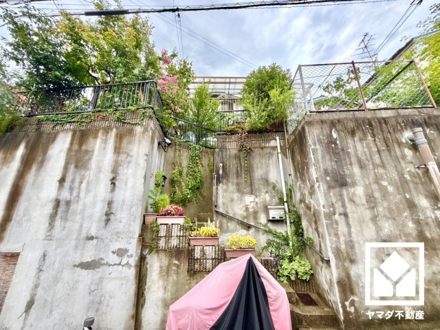 宇治市広野町丸山の外観