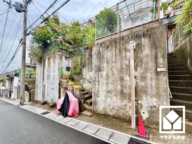 宇治市広野町丸山の外観