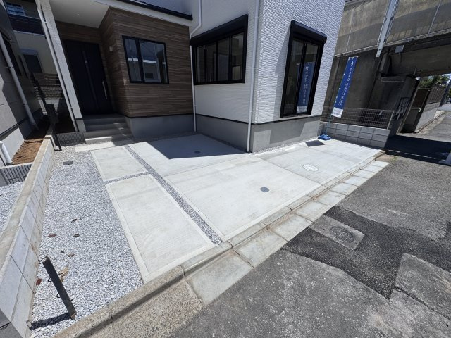 柏市松葉町６丁目新築戸建【松葉第一小学校:9分】の駐車場|1号棟駐車スペース・2台駐車可