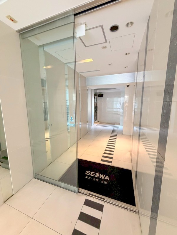 メゾンクラウン鷺洲　仲介手数料無料のロビー