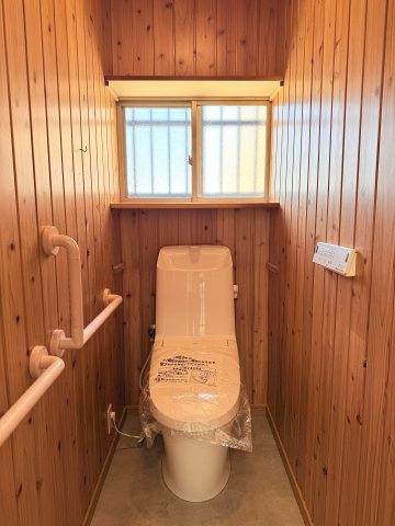 筑後市長崎　中古戸建のトイレ