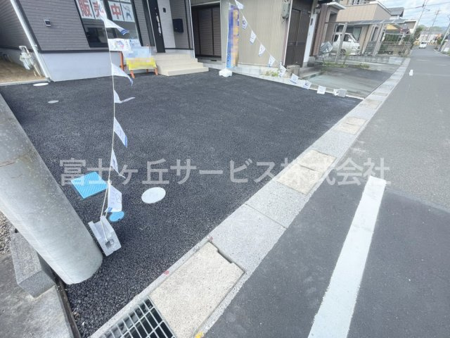 【駐車場】 | 島田市宝来町 新築一戸建て | 駐車場があります