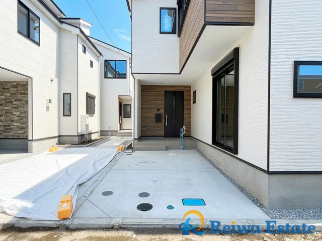新築戸建　茅ヶ崎市十間坂2丁目の駐車場|お車を所有される方に嬉しいカースペース。
