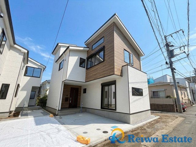 新築戸建　茅ヶ崎市十間坂2丁目の外観|JR東海道本線「茅ケ崎」駅行のバス停3分！徒歩でも駅まで15分と利便性の高い立地です♪